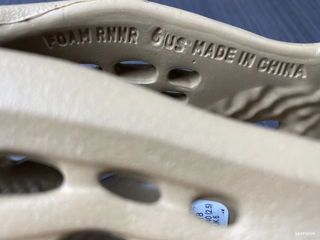 RNNR GW3354 Ochre Foam Yeezy Adidas 0827